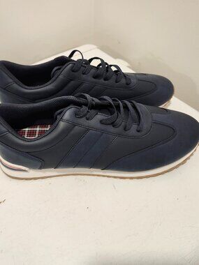 Men's Lace-Up Casual City Sneakers